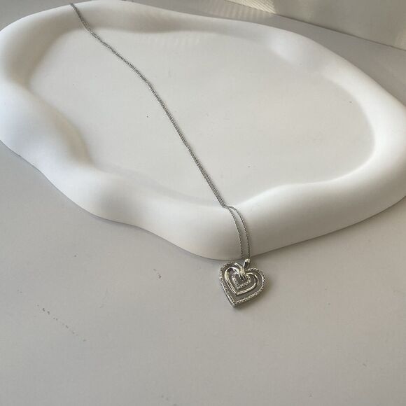 NWT Sterling Silver Triple Heart Diamond 18” Pendant Necklace ( 1/10 ct. t.w. ) - Picture 14 of 16